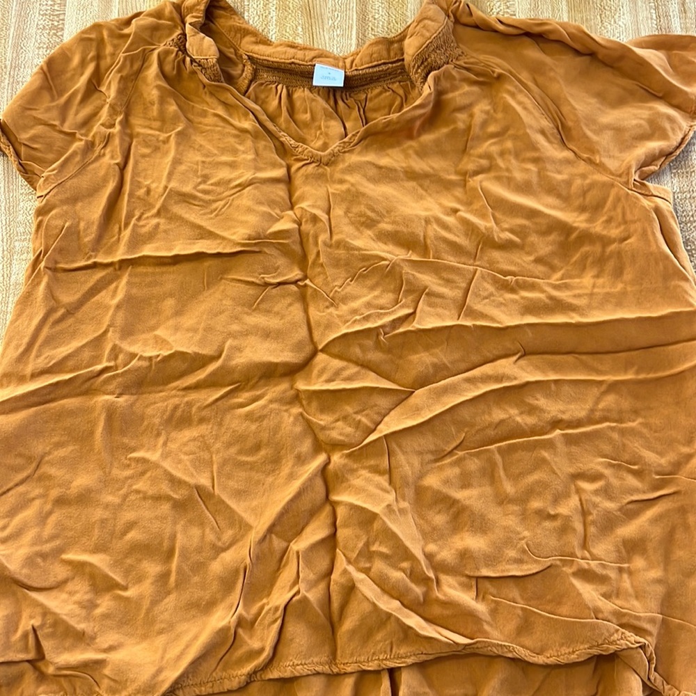 Old navy blouse